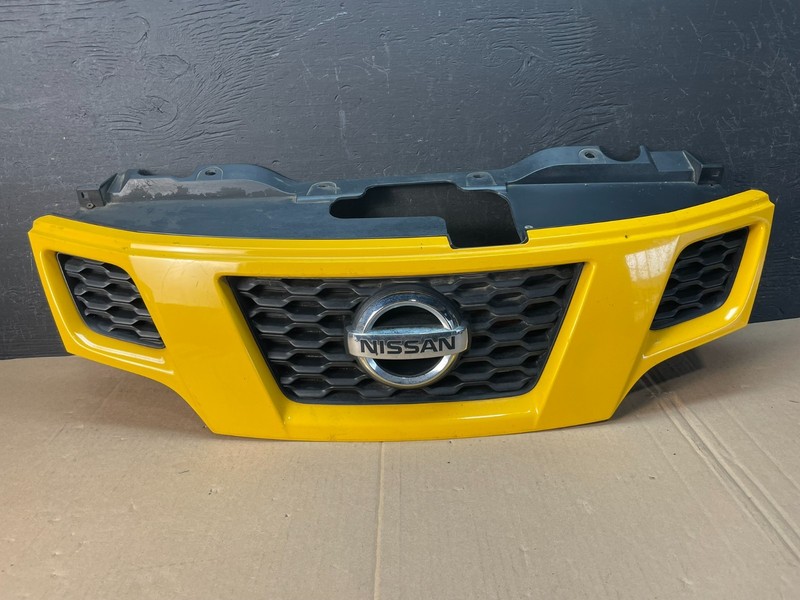 2013 to 2019 Nissan NV200 Front Upper Grill Grille Oem AD8371DG