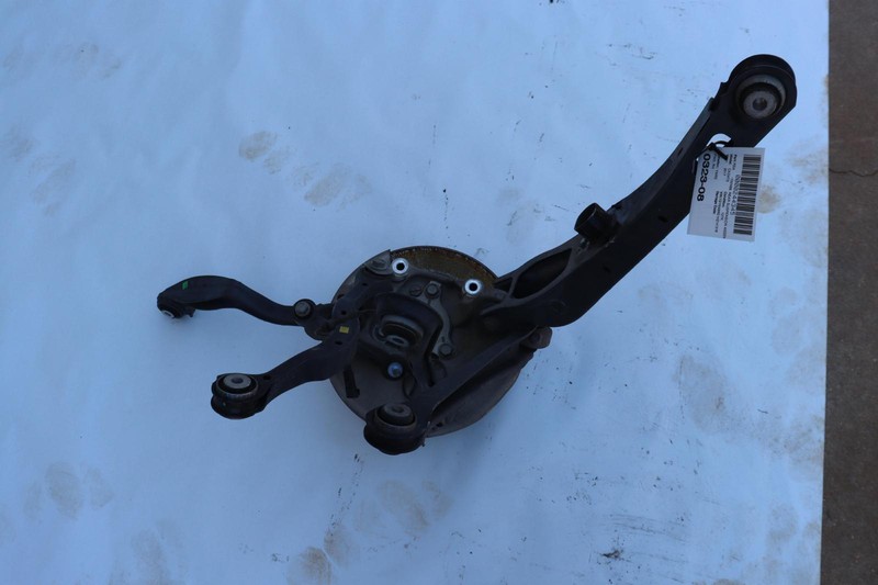 2017-2021 CADILLAC XT5 FWD REAR RIGHT SPINDLE KNUCKLE HUB W/ CONTROL ARM OEM