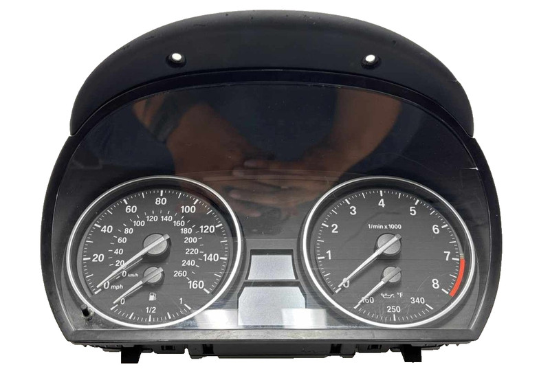 BMW 328i MPH Instrument Cluster Speedometer 2007 P/N 62109166845