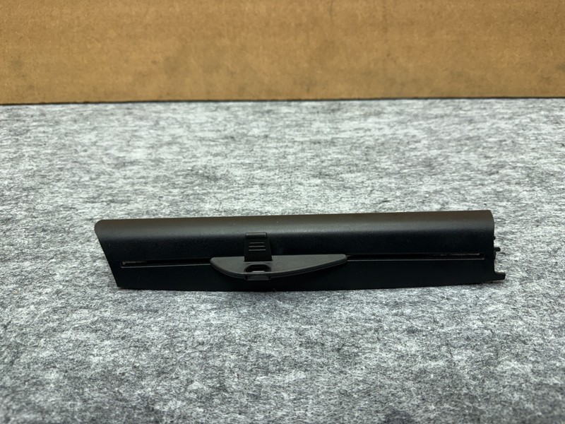 BMW E90 2006-2011 OEM REAR LEFT DRIVER QUARTER WINDOW SUN BLIND SHADE ASSEMBLY