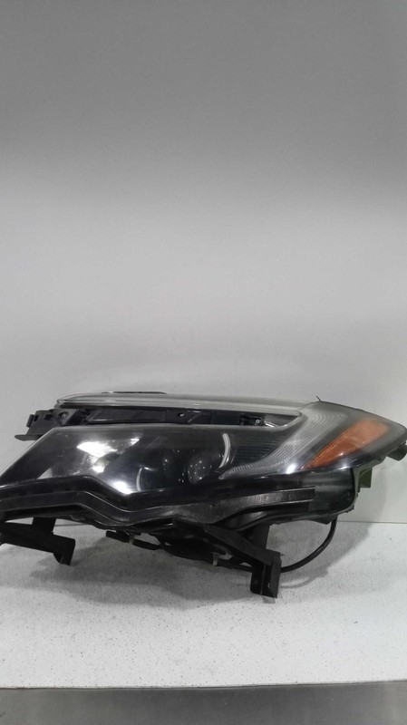 2016 Honda Pilot Left Headlight Assembly Black OEM 29429 Used 93K Miles