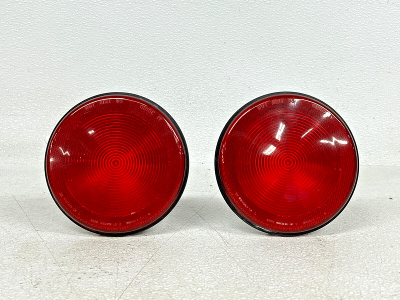 ⭐1984-1990 CHEVROLET CORVETTE C4 REAR RIGHT OUTER TAILLIGHT LAMP SET OEM LOT2565