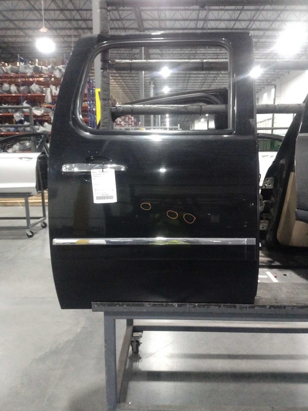2009 Chevrolet Suburban 1500 Right Rear Door Black 342894 Good Condition
