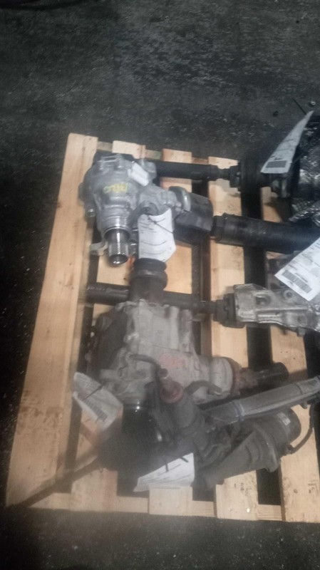 2015 INFINITI Q50 Differential Carrier Assembly 3.70L OEM 124K Miles Silver