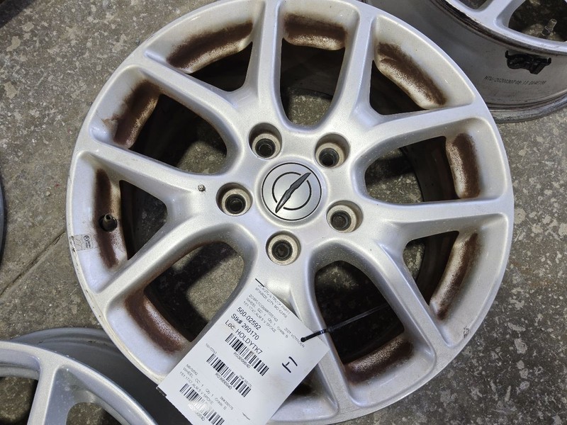 2020-2025 Chrysler Voyager Wheel Rim 17x7 Aluminum 5 V Spoke