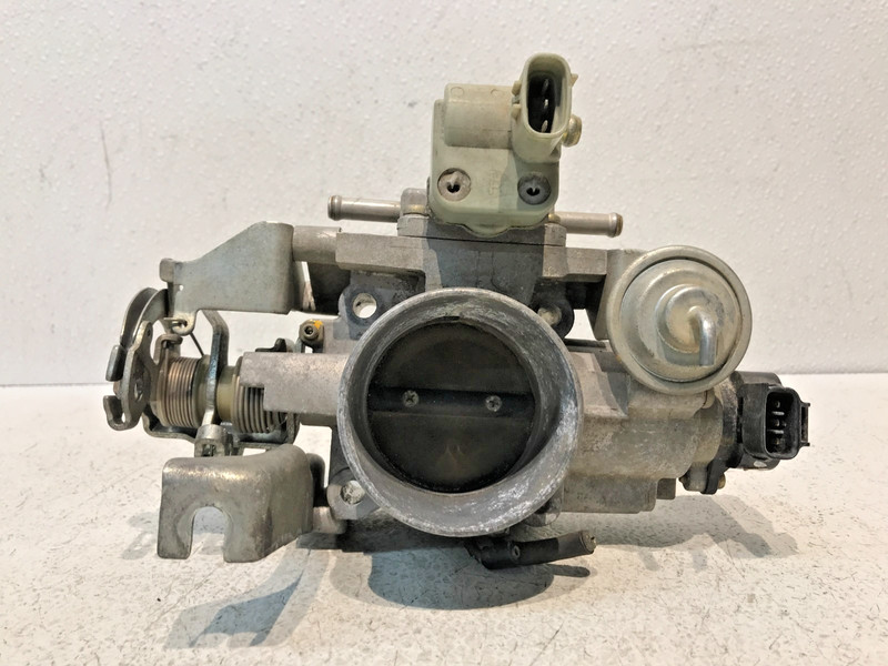 96-00 Toyota Tacoma 4Runner V6 3.4 Throttle Body Assembly TPS 22270-62050 OEM