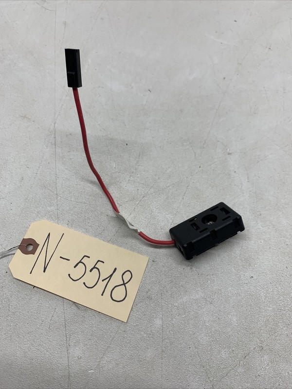 20-22 TESLA MODEL Y REAR RH SIDE RADIO ANTENNA NOISE FILTER AMPLIFIER 5518 B143