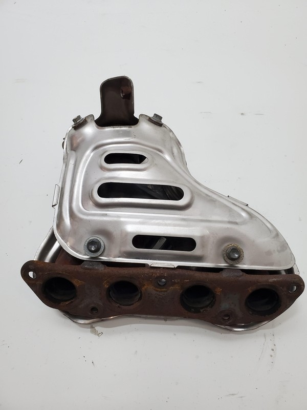 Exhaust Manifold w/ Heat Shield 17141-0T200 2018 Toyota C-HR 2019 2020 2021 X