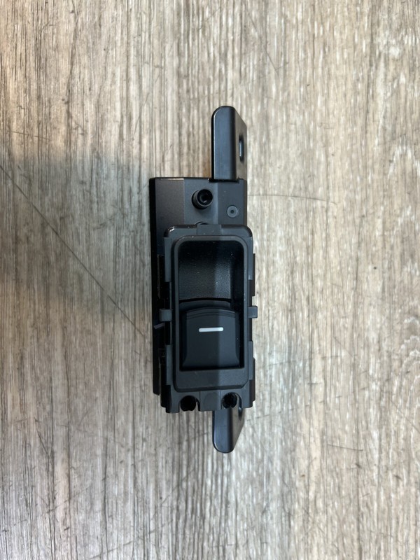 2020-24 HONDA ODYSSEY LH WINDOW SWITCH ASSY OEM PART # 35780THRA130