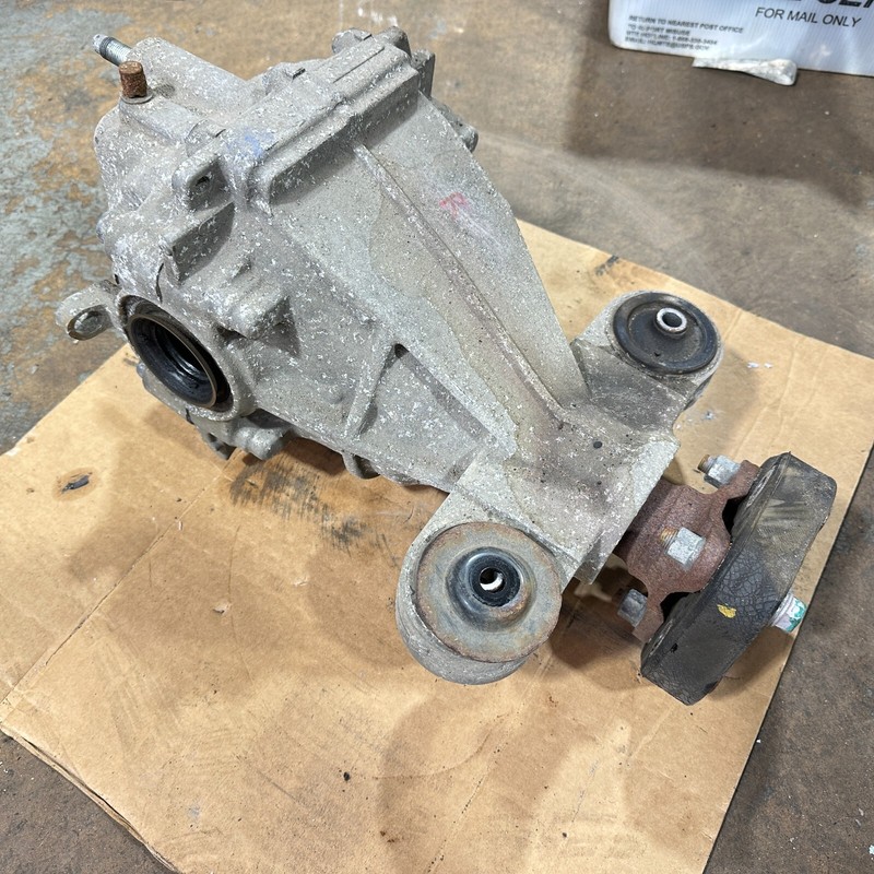 2014 - 2020 INFINITI Q50 Q60 3.0L AWD REAR LOWER DIFFERENTIAL AXLE CARRIER OEM
