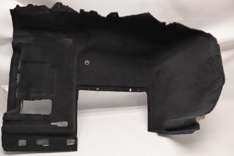 2019 PORSCHE CAYENNE FRONT RIGHT PASSENGER SIDE BODY CARPET COVER OEM