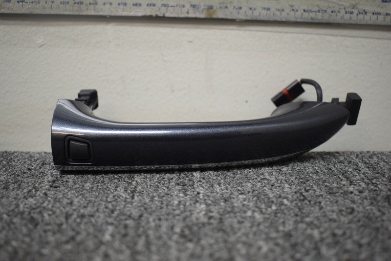 MERCEDES BENZ W164 RIGHT SIDE DOOR HANDLE FACTORY OEM