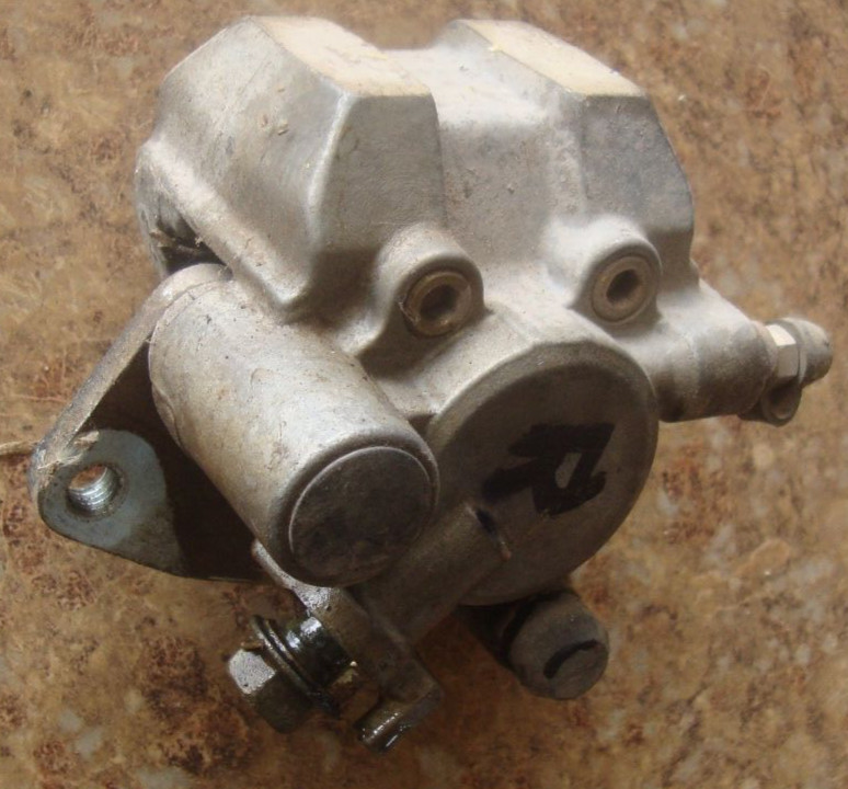 1997 Yamaha YFM350 YFM 350 Warrior Right Front Disk Brake Caliper M9