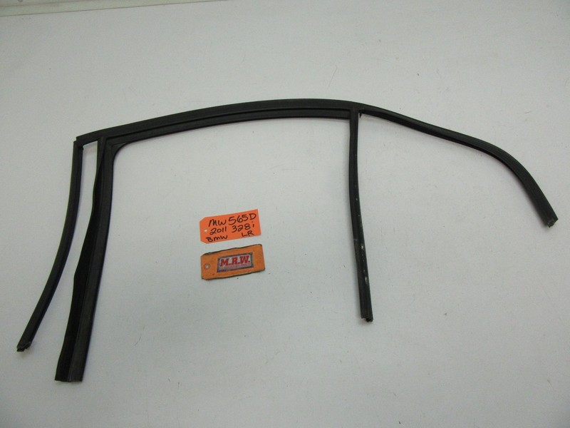 LEFT REAR DOOR PANEL SHELL GLASS RUBBER TRACK RUN CHANNEL SEAL STRIP LR LH L