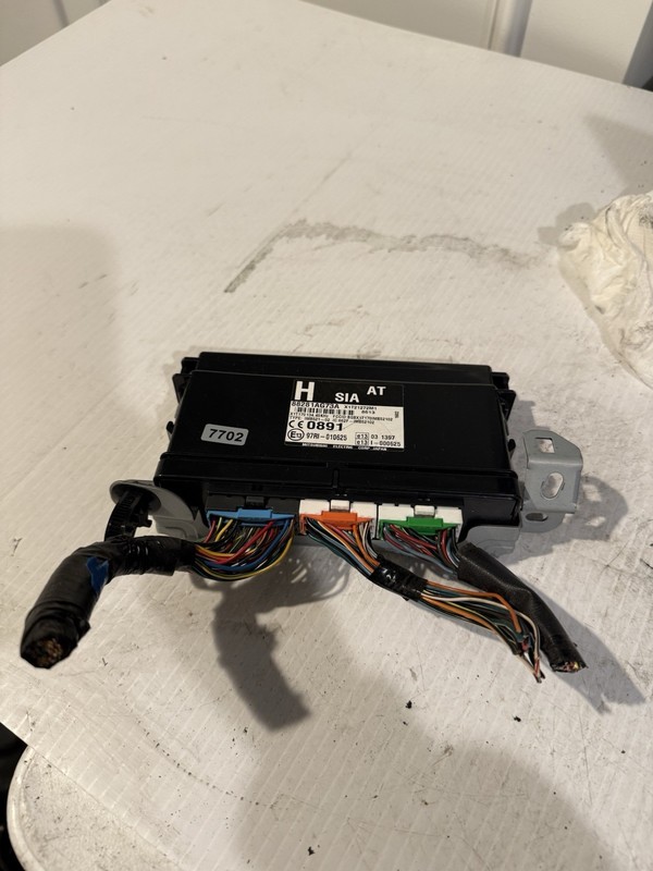 2008 2009 SUBARU LEGACY Outback BODY CONTROL MODLE OEM 88281AG73A