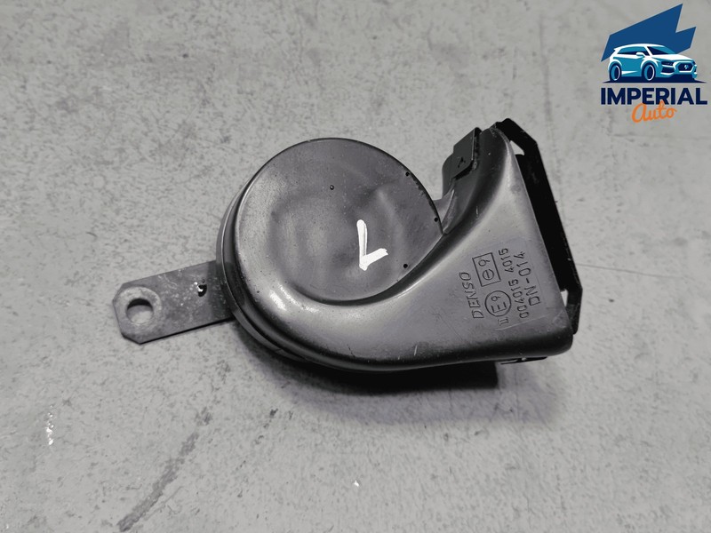 2011-2020 Toyota Sienna Passenger Side High Pitch Tone Note Horn Signal OEM