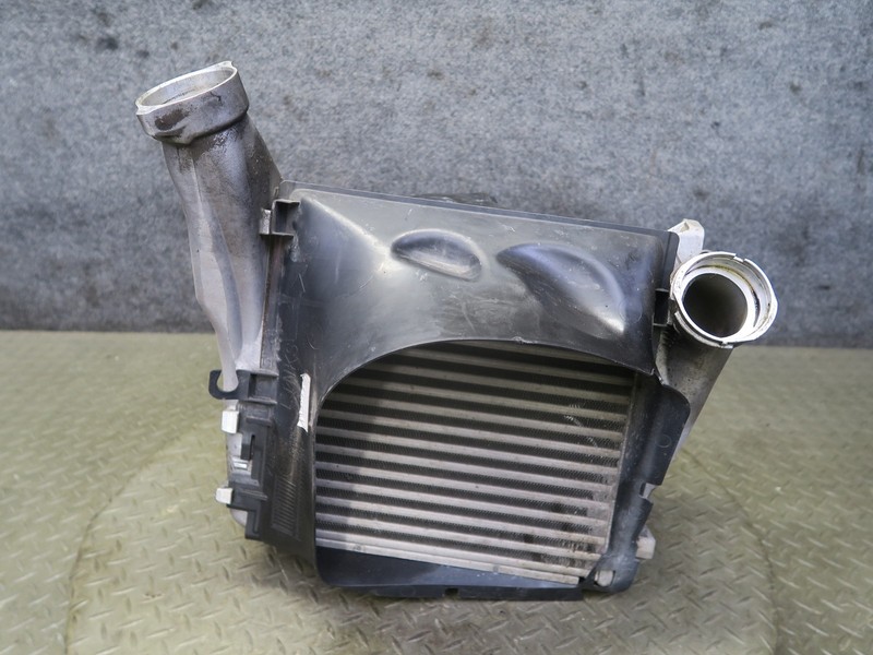2011-2018 PORSCHE CAYENNE 958 4.8L TURBO LEFT SIDE INTERCOOLER UNIT W/ SHROUD