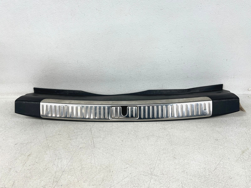 ⭐2015-2017 KIA K900 REAR TRUNK LOCK LATCH SILL SCUFF PLATE COVER OEM LOT2727