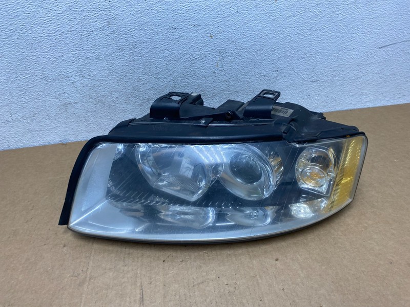 2002-2005 Audi A4 Sedan Left Driver Lh Side Halogen Headlight OEM AD5488 DW
