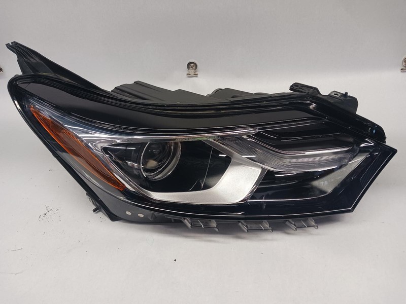 18-'21 EQUINOX Right passenger headlight Headlamp HID OEM Grade B