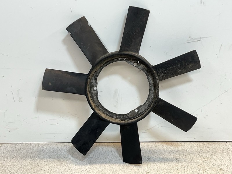 02-06 Dodge Mercedes Sprinter T1N 2.7L OM647 Cooling Fan OEM