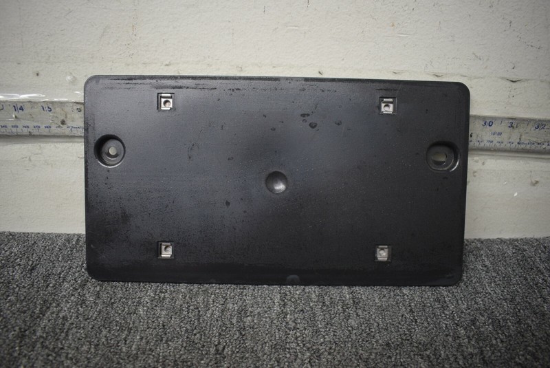 2010-2015 AUDI Q7 LICENSE REAR BRACKET FACTORY OEM