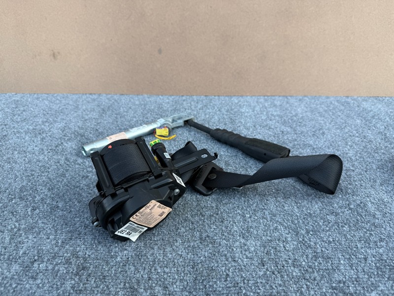 KIA STINGER 2018-2023 OEM FRONT RIGHT PASSENGER SEAT BELT ASSEMBLY (BLACK)