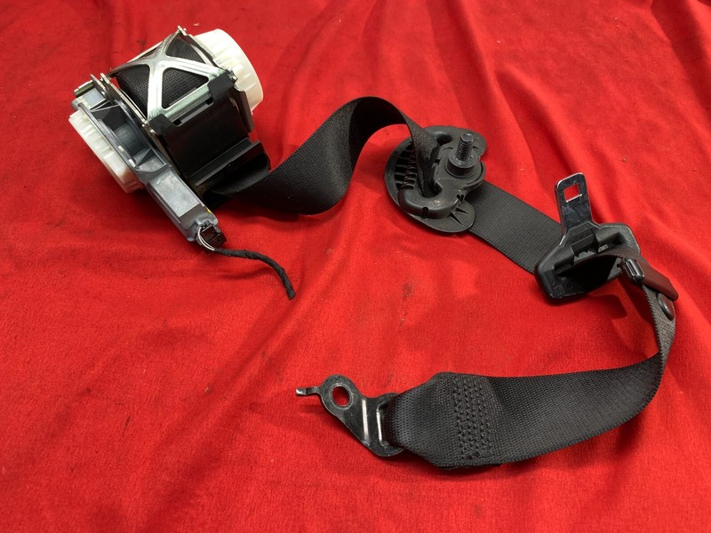 BMW F30 F36 F80 3/4 Series M3 Front Right Passenger Seatbelt Retractor Blck OEM✅