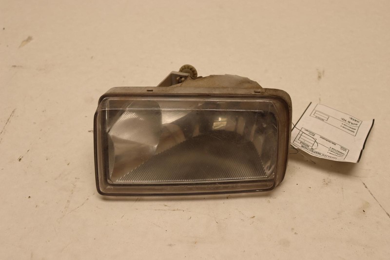 2007-2015 CHEVY SILVERADO 1500 RIGHT PASSENGER SIDE BUMPER FOG LIGHT LAMP OEM