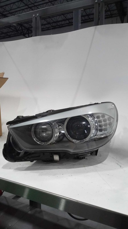 2015 BMW 550i GT Left Headlight Assembly Black OEM 302412 98K Miles