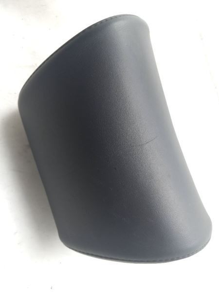 2005 LEXUS RX330 DRIVER SIDE REAR LEATHER HEADREST