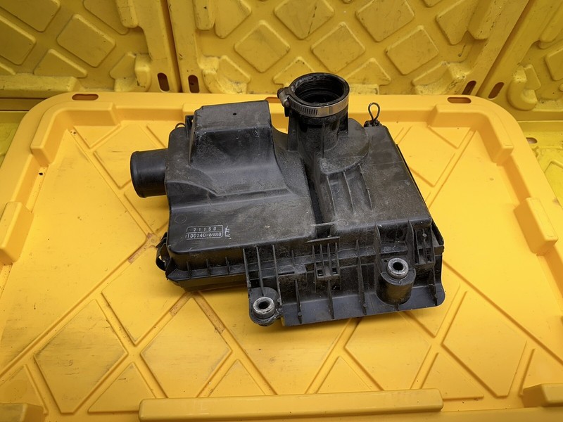 2004-2009 TOYOTA PRIUS HYBRID AIR CLEANER BOX AIRBOX INTAKE 100140-6980 OEM
