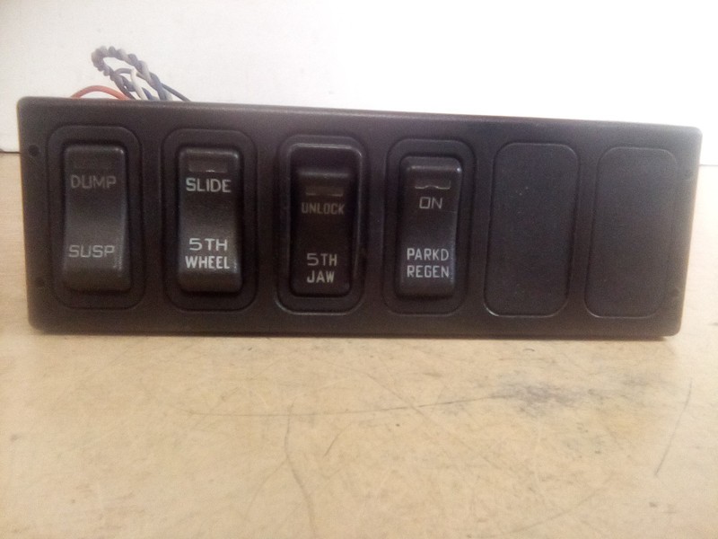 International Prostar 3549776C4 Switch Panel