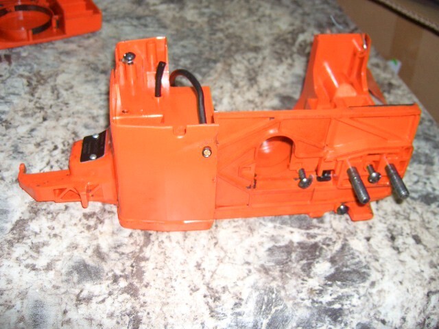 Husqvarna 40 main body gas oil tanks chainsaw part only Bin5052