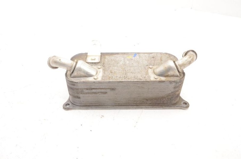 2011-2013 PORSCHE PANAMERA 970 4.8L NON TURBO ENGINE OIL COOLER