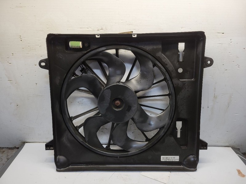 Radiator Fan Motor Fan Assembly Fits 10-11 WRANGLER 1667118