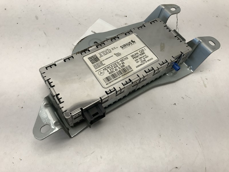 09 10 11 MERCEDES E350 SIRIUS SATELLITE RADIO RECIEVER XM OEM A2128701789