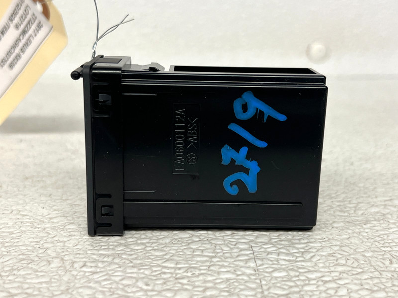 ⭐2016-2022 LEXUS RX350 CENTER CONSOLE MEDIA AUX USB PORT PLUG BOX OEM LOT2719