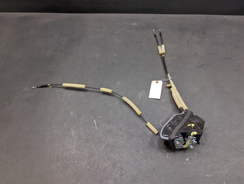Rear Left Door Lock Latch 2021 Nissan Kicks 82501-5RB0A 2020 2022