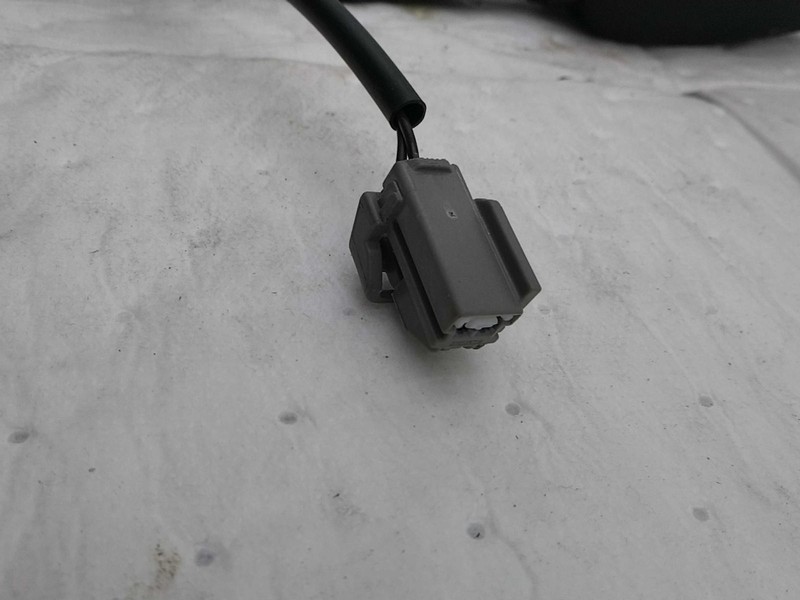 2009 Chevrolet Traverse Silver OEM Used Seat Belt 19181943 138K Mileage
