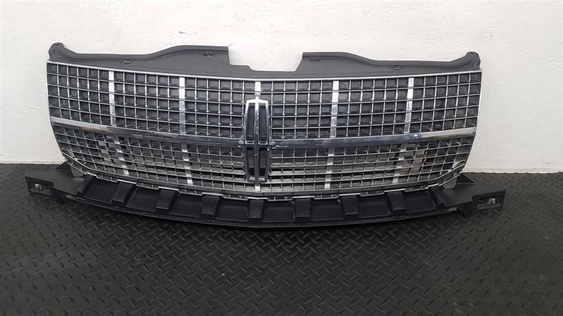 07-10 Lincoln MKX Grille Upper Assembly Chrome OEM 8A1Z-8200-AA