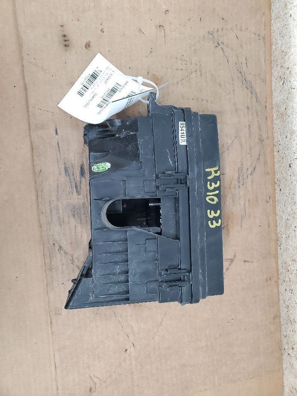 Fuse Box Engine With Fog Lamps Fits 12-15 CAPTIVA SPORT 291196