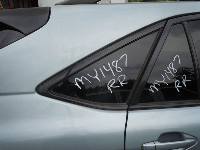 2004-2006 Lexus RX330 Rear Quarter Window Glass Passenger Right OEM