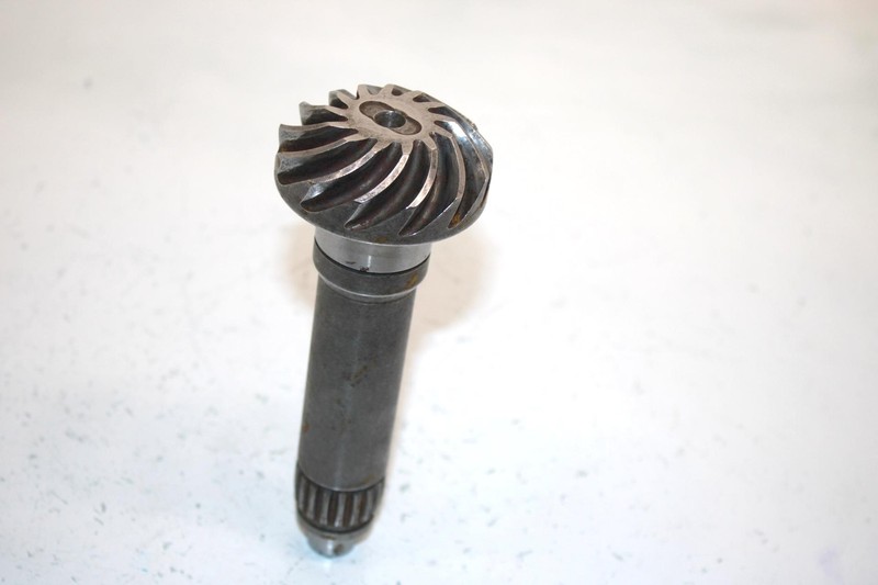 07 Polaris Hawkeye4x4 Oem Pinion Shaft Assy 3234325 AP83