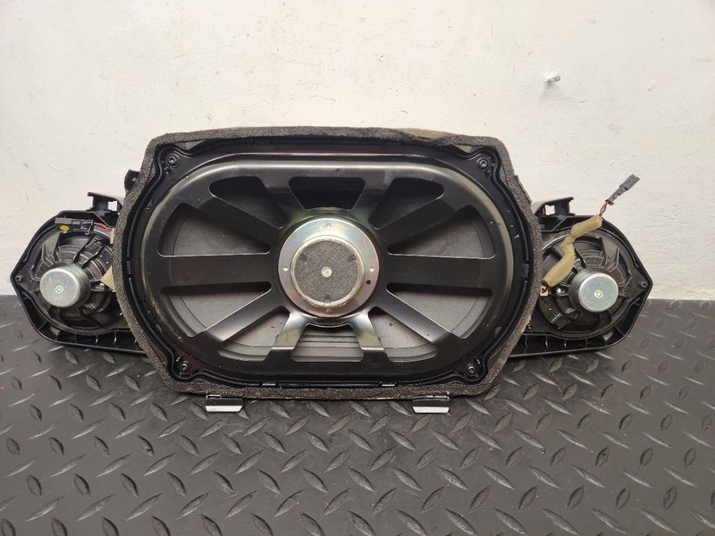 10-13 Mercedes-Benz S-Class Package Tray Speaker Assembly OEM 2218208102