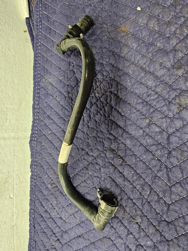 PCV Valve Hose MOTORCRAFT 2015 Transit Connect