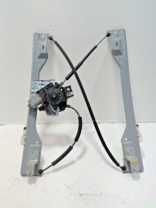 2015-20 FORD F-150 REAR PASSENGER SIDE DOOR WINDOW GLASS REGULATOR W/ MOTOR OEM