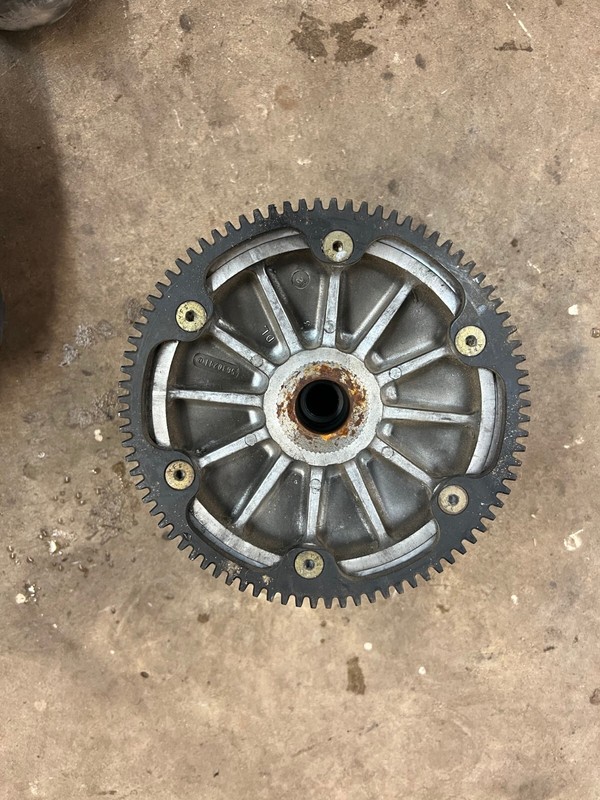 Polaris Snowmobile 550 IQ LXT Primary Clutch with ring gear 1322811