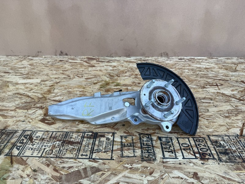 RIVIAN R1S R1T 22-26 OEM FRONT RIGHT PASSENGER SPINDLE KNUCKLE BEARING & HUB AWD