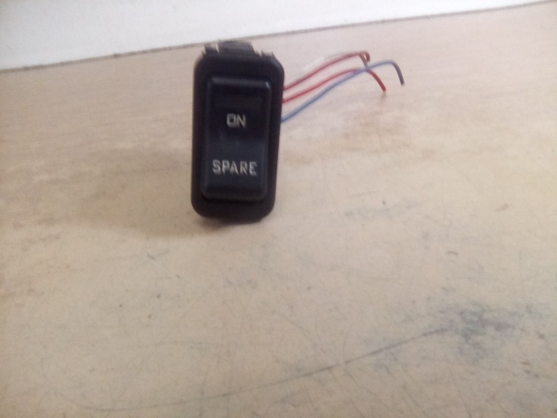 International 3596671C1 Spare Switch W/Connector